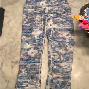 Lululemon multicolor crop leggings, size 6